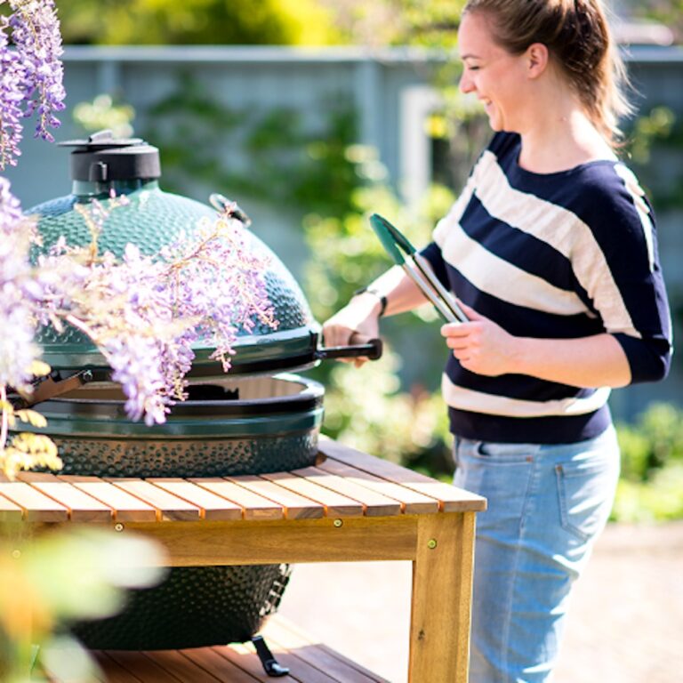 Slik lager du det ultimate utekjøkkenet med Big Green Egg